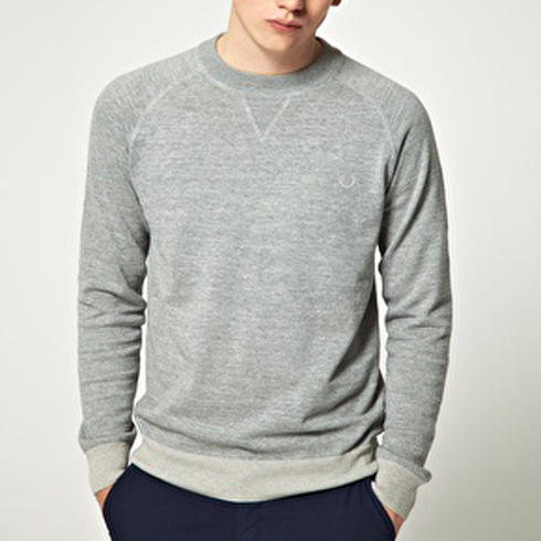 10_Sudadera gris. Fred Perry