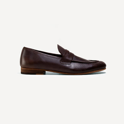 26_Loafers de piel marrón.  Massimo Dutti