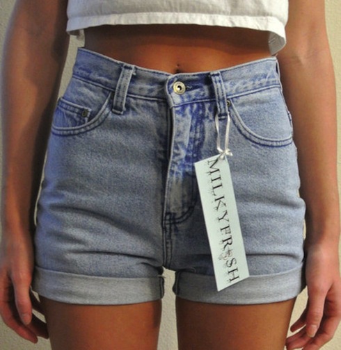2urhgd-l-610x610-shorts-dopestuff-hotpants-jeans-denik-denim-blue-tanned-white-white-top-high-waisted-short