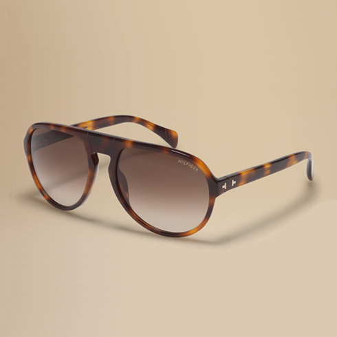 32_Gafas de sol. Hilfiger