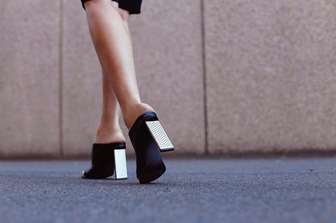 AcoolerBlackandwhitelook_LostinVogue_03