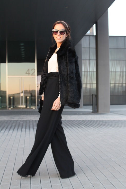 Christimas in palazzo pants lostinvogue.com 3