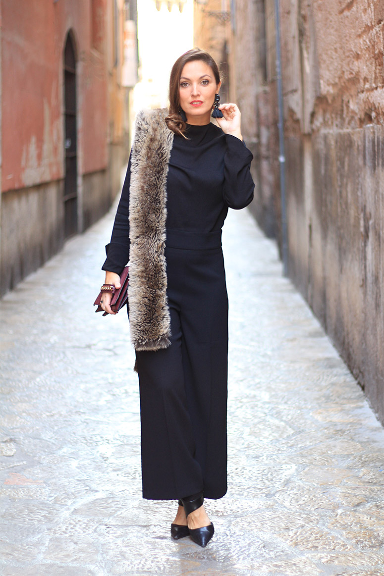 ChristmasinBlack_LostinVogue_EliG_02