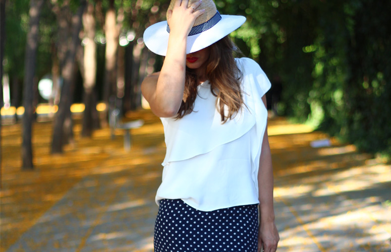 DotSkirt_EliG_LostinVogue_001