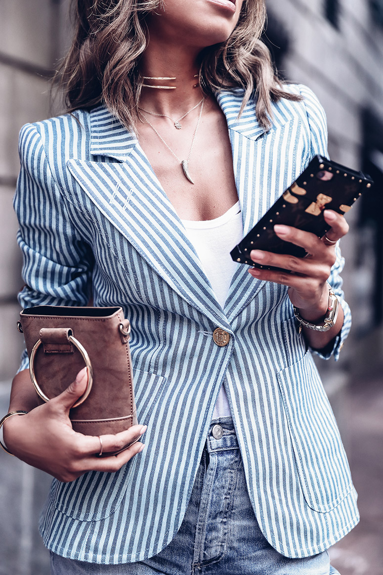 ElPoderdeunaamericana_StripedBlazer_LostinVogue_02