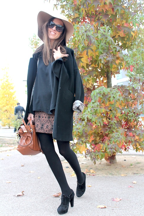FLOPPY HAT AND SYSTEM ACTION www.lostinvogue.com 4