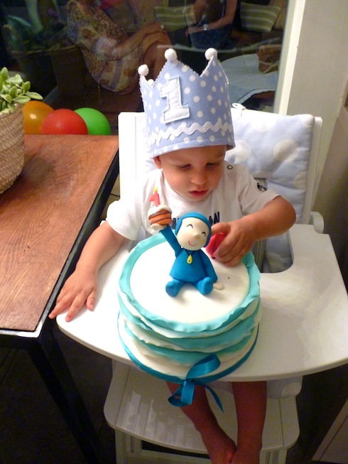 First Birthday Pocoyo party lostinvogue.com 7
