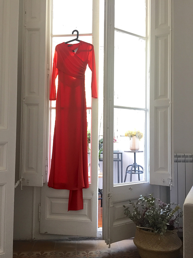 LadyinRed_EliG_LaMasMona_LostinVogue_01b