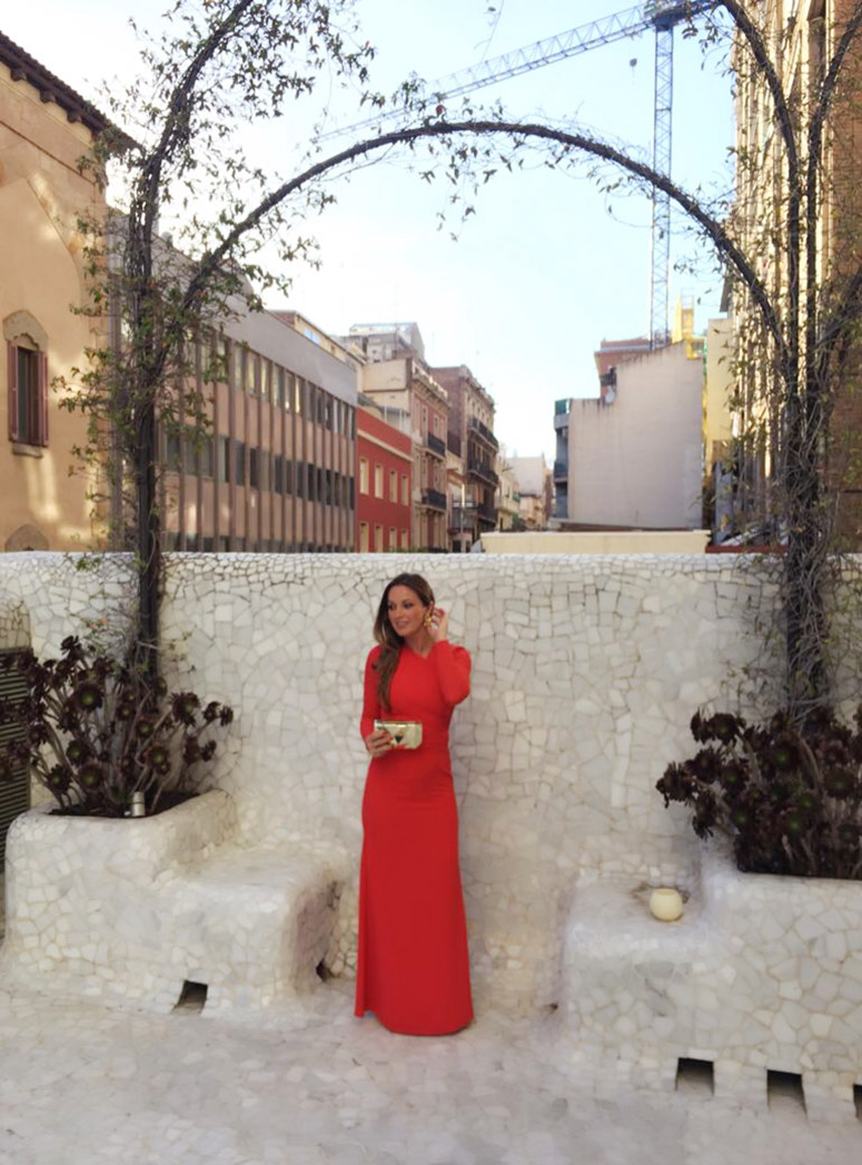 LadyinRed_EliG_LaMasMona_LostinVogue_02