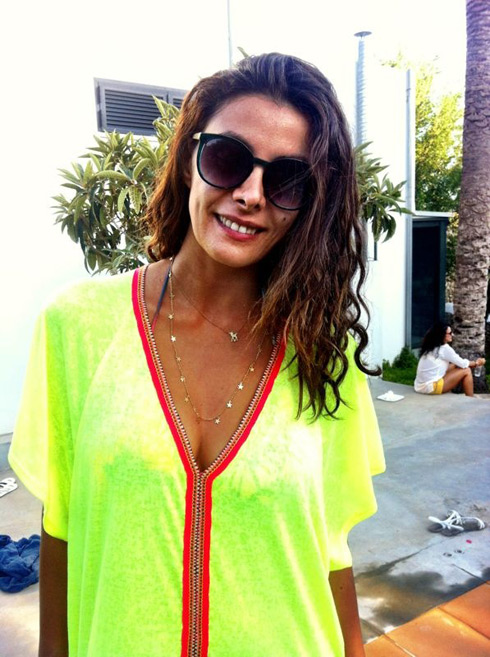 LivFriends-Parsida_Lostinvogue_01