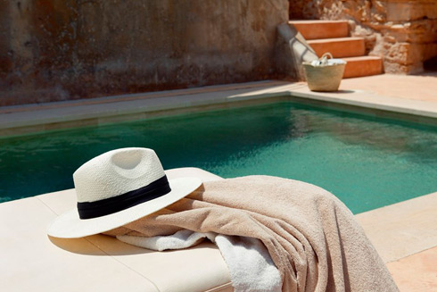 LostinCoolPlaces_CapRocatHotel_LostinVogue_10
