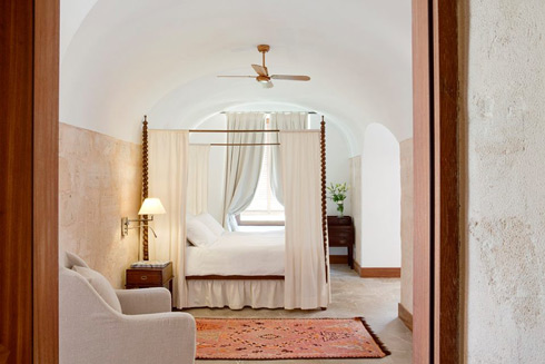 LostinCoolPlaces_CapRocatHotel_LostinVogue_12