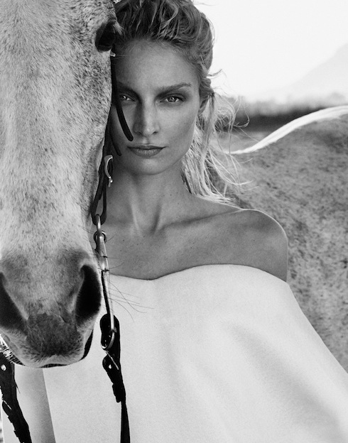 Melissa Tammerijn is a Beach Beauty for Xavi Gordo in Elle Russi