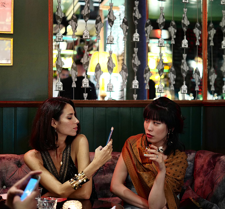 MidnightinMadrid_SmokingGirl_TashaYiran_04