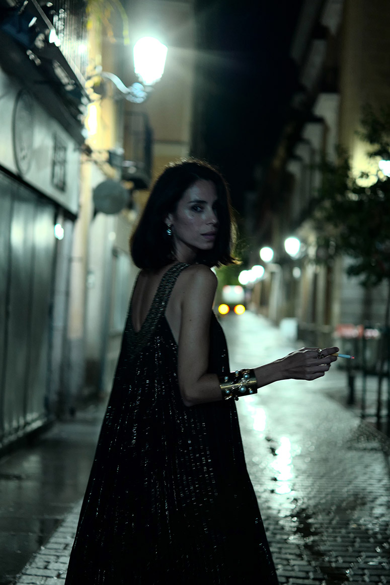 MidnightinMadrid_SmokingGirl_TashaYiran_07