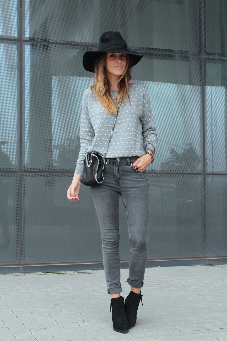Mini falabella stella mccartney lostinvogue.com 1
