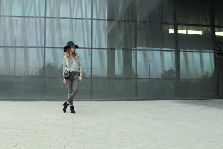 Mini falabella stella mccartney lostinvogue.com 8