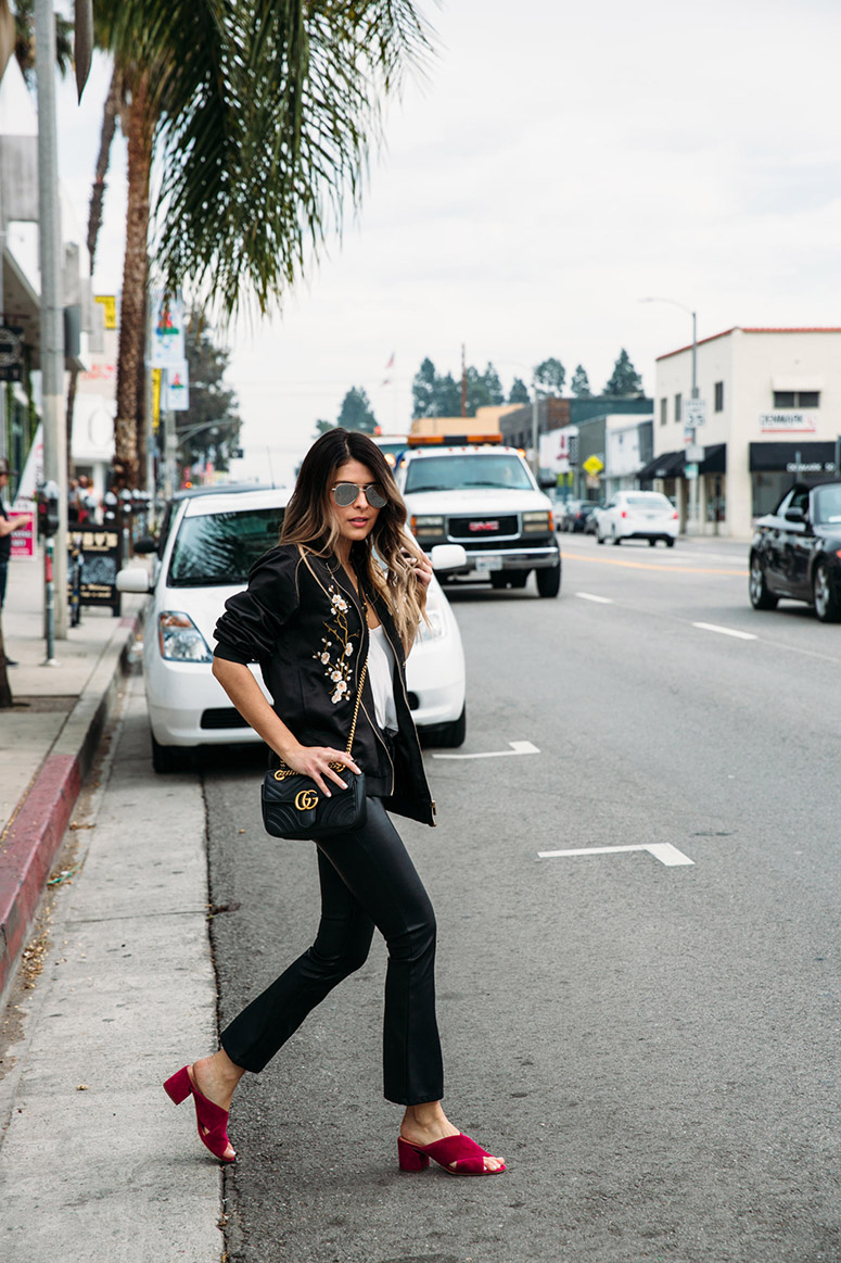 MulesandFlowers_LookoftheWeek_LostinVogue_04