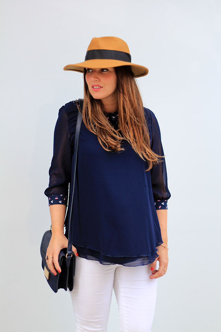 NavyandCamel_32WeeksPregnant_EliG_LostinVogue_01