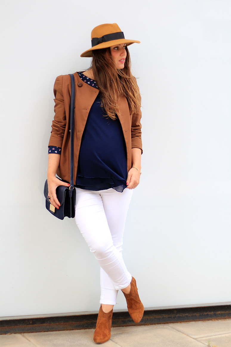 NavyandCamel_32WeeksPregnant_EliG_LostinVogue_06