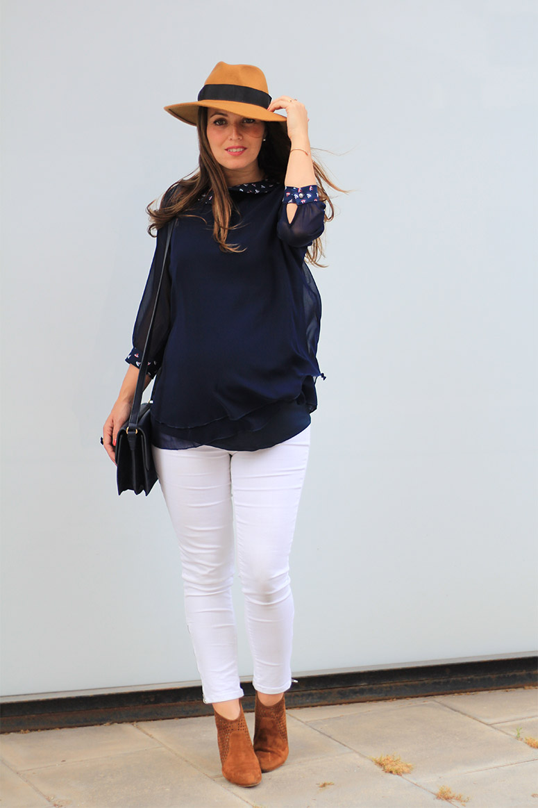 NavyandCamel_32WeeksPregnant_EliG_LostinVogue_13