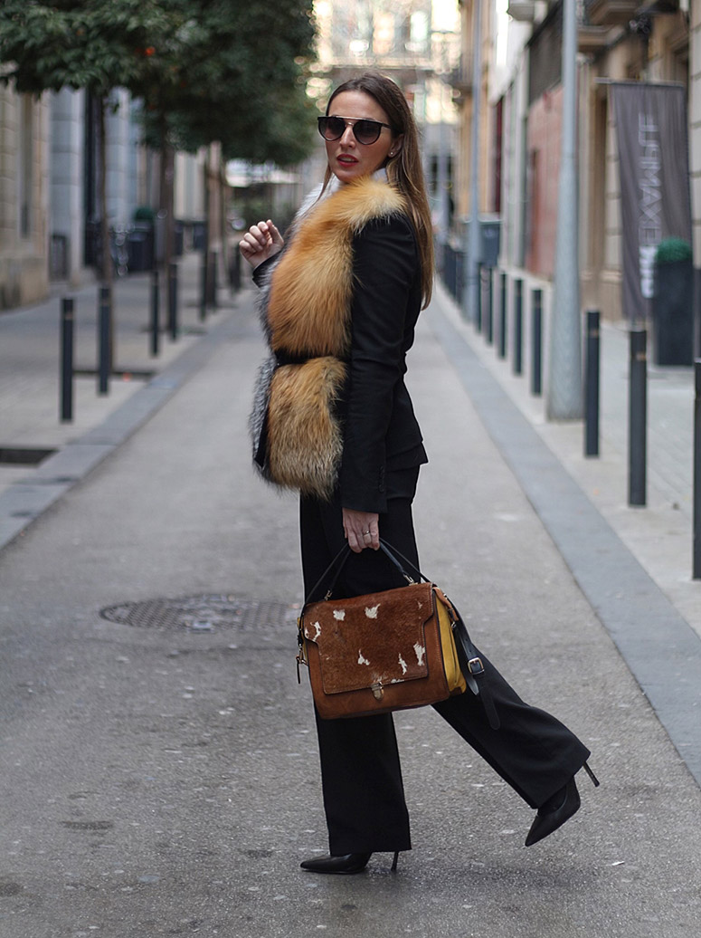 Otrotrajenegro_EliG_Workinglook_eliandeli_09