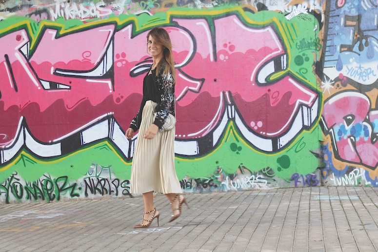 pleats-and-sequins-www-lostinvogue-com-8