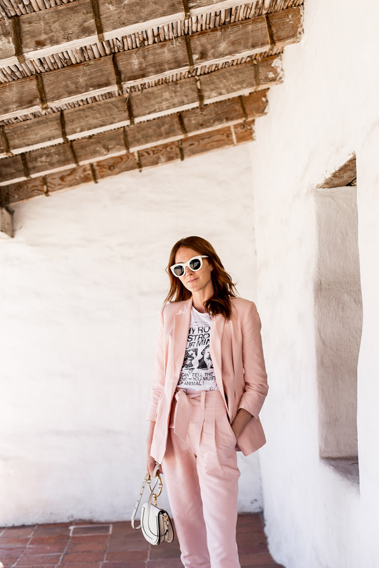 PinkSuit_LookoftheWeek_LostinVogue_01