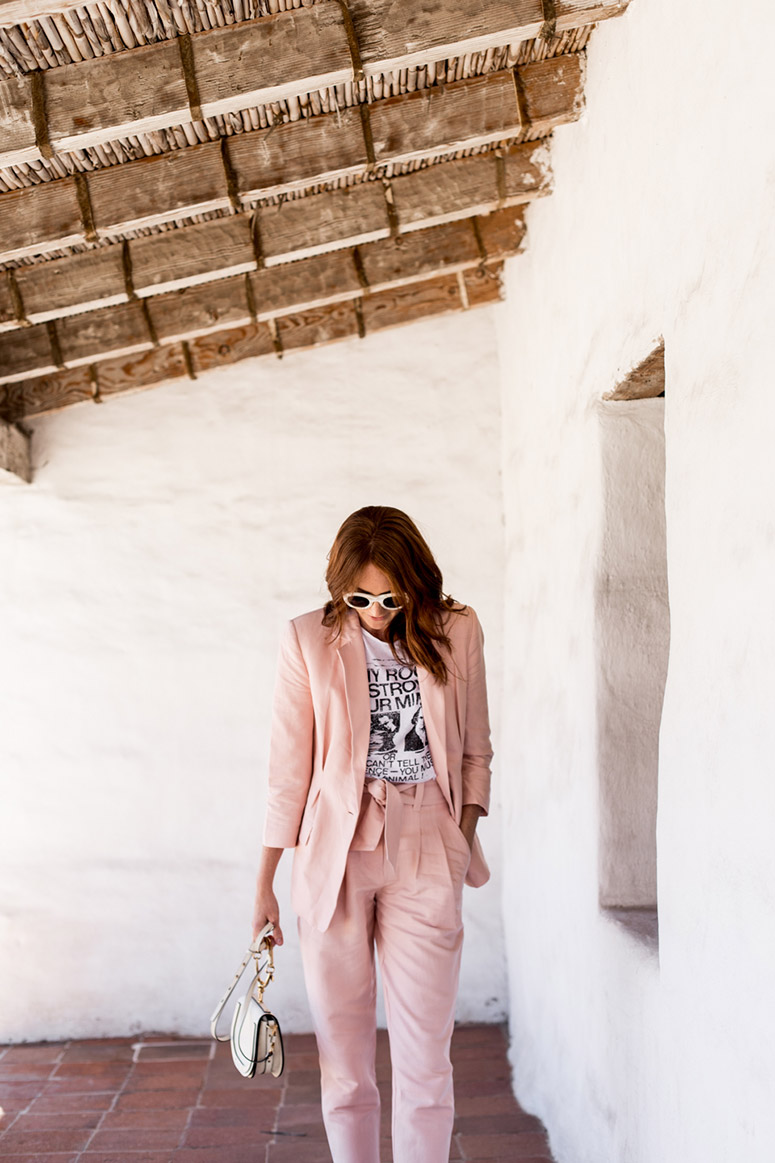 PinkSuit_LookoftheWeek_LostinVogue_03