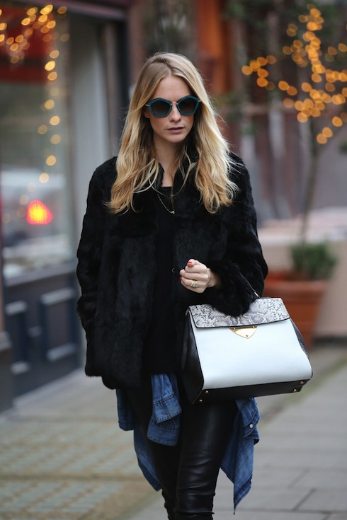 Poppy+Delevingne+Poppy+Delevingne+Takes+Stroll+iDoXHdntKOSx