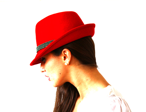 Red Hat 02