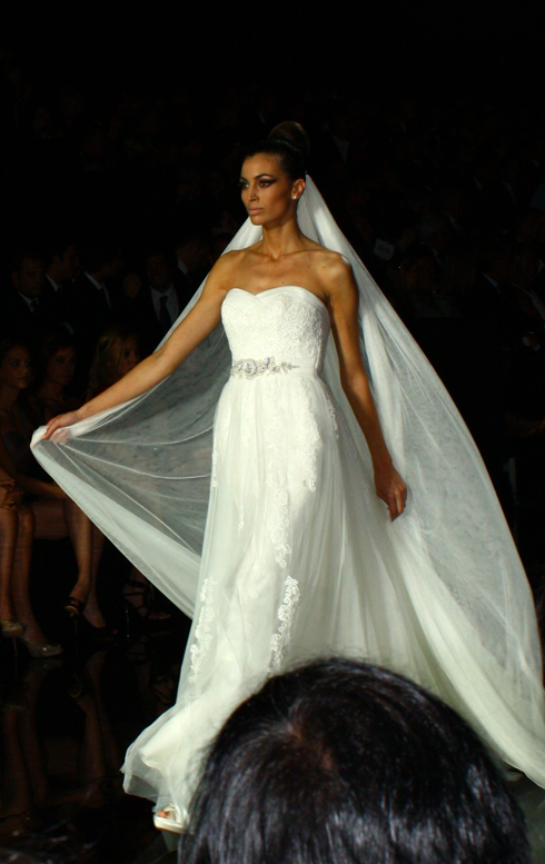 Pronovias 13