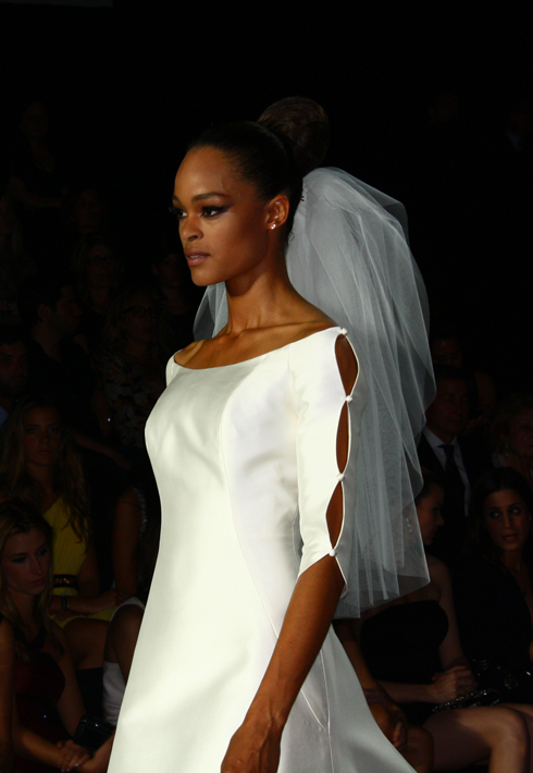 Pronovias 16