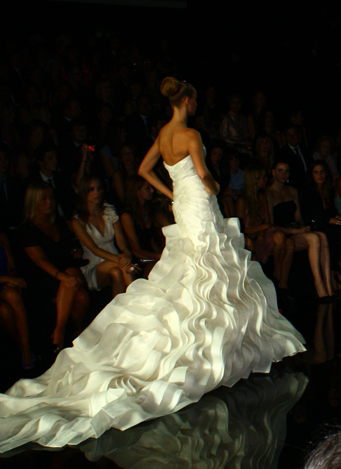 Pronovias 19