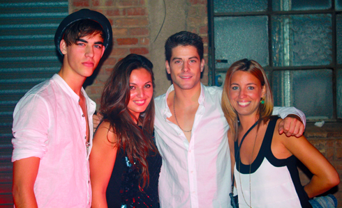 Andrea y Eli_FiestaLG_00