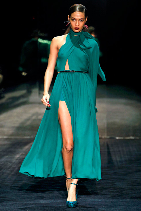 Green Tale Lost in Vogue (26) Green Tale Lost in Vogue (26)