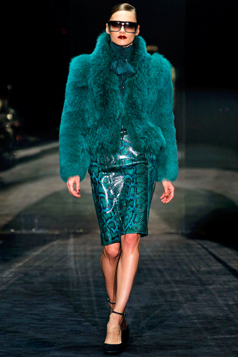 Green Tale Lost in Vogue (25) Green Tale Lost in Vogue (25)