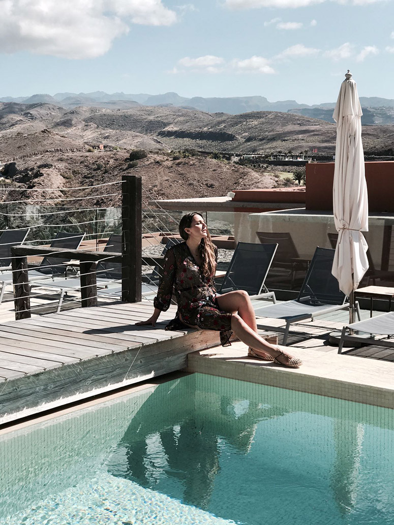 PostcardsfromGranCanaria_LostinVogue_02