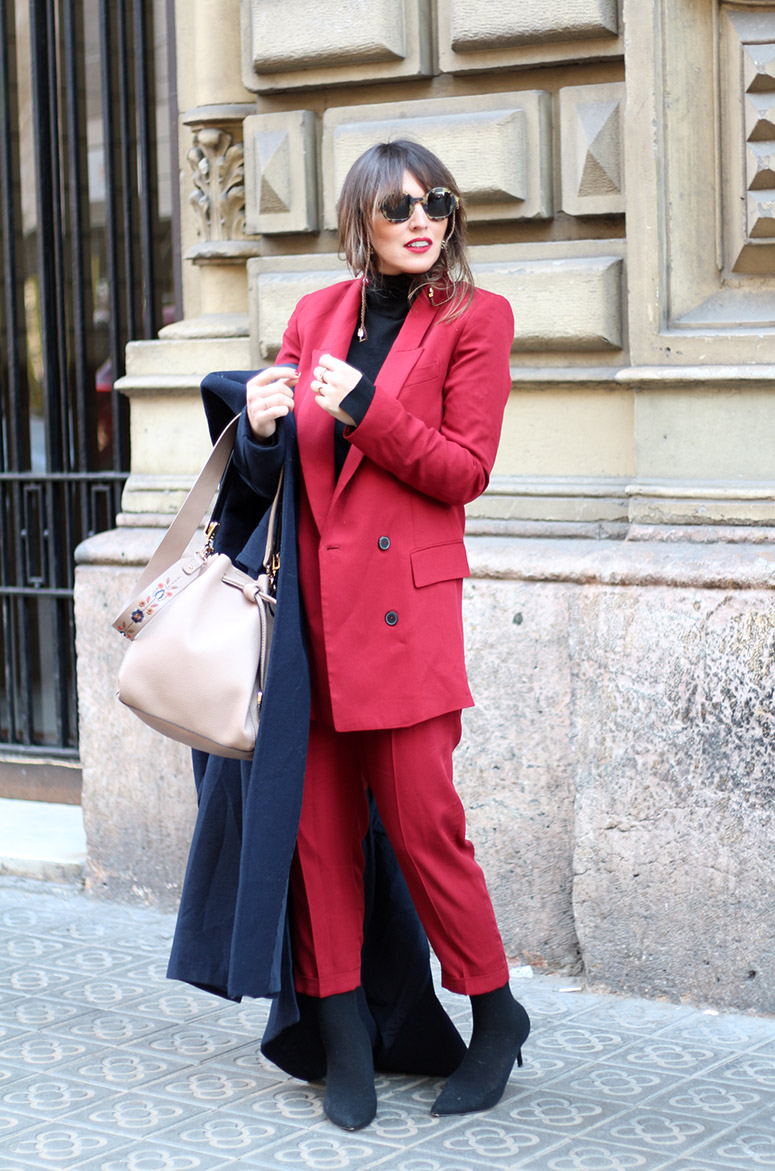 RedSuit_EliG_LostinVogue_07