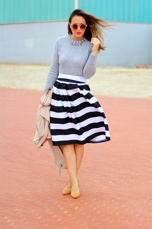 StripedSkirt_EliG_LostinVogue_Sheinside_03