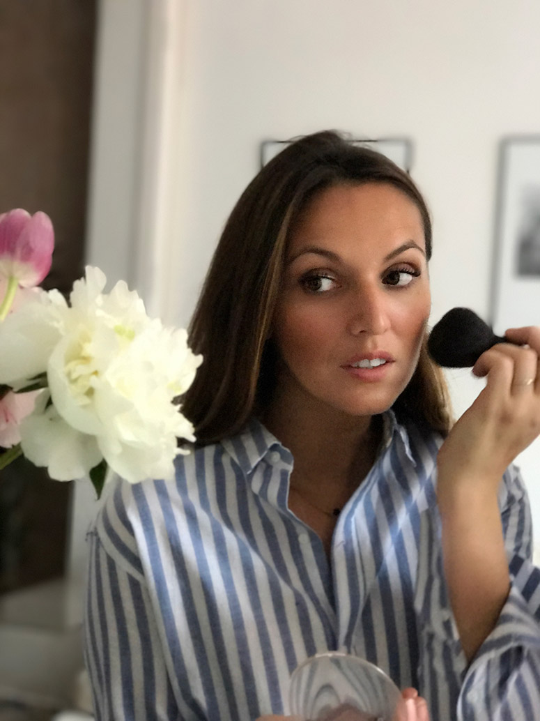 SummerFavorites_DeborahMilano_EliG_LostinVogue_04