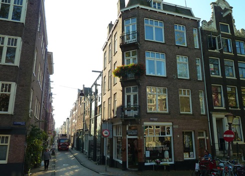 The English Book Shop at the Lauriergracht.