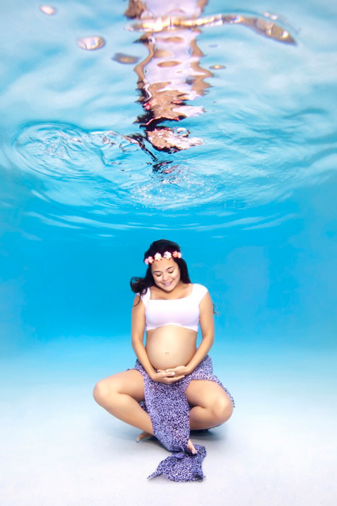 UnderwaterPregnancy_AdamOpris_LostinVogue_10
