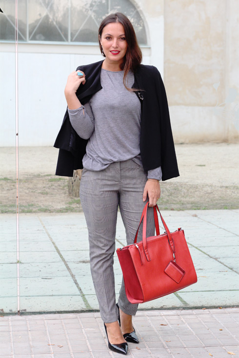 Unviejoconocido_Grey_EliG_LostinVogue_02