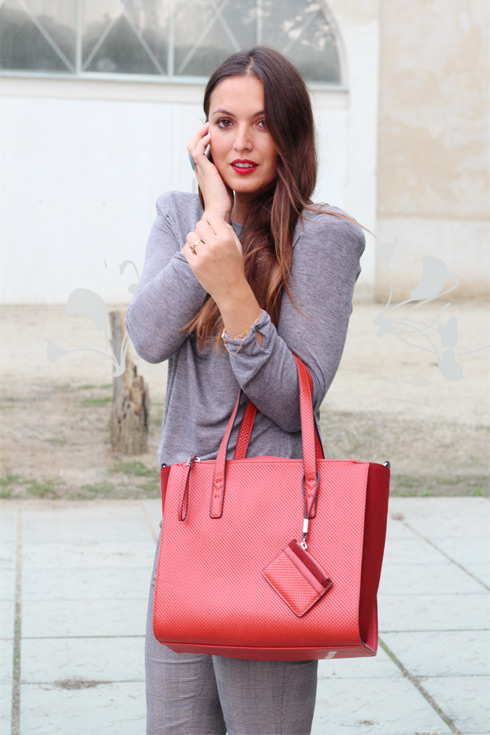 Unviejoconocido_Grey_EliG_LostinVogue_03