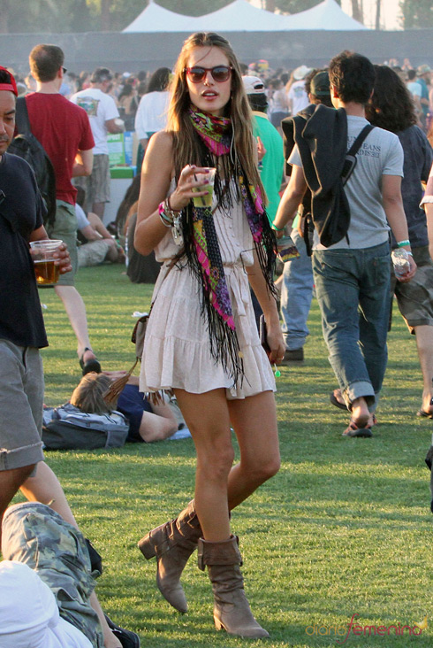 Waiting for Coachella_LostinVogue_12