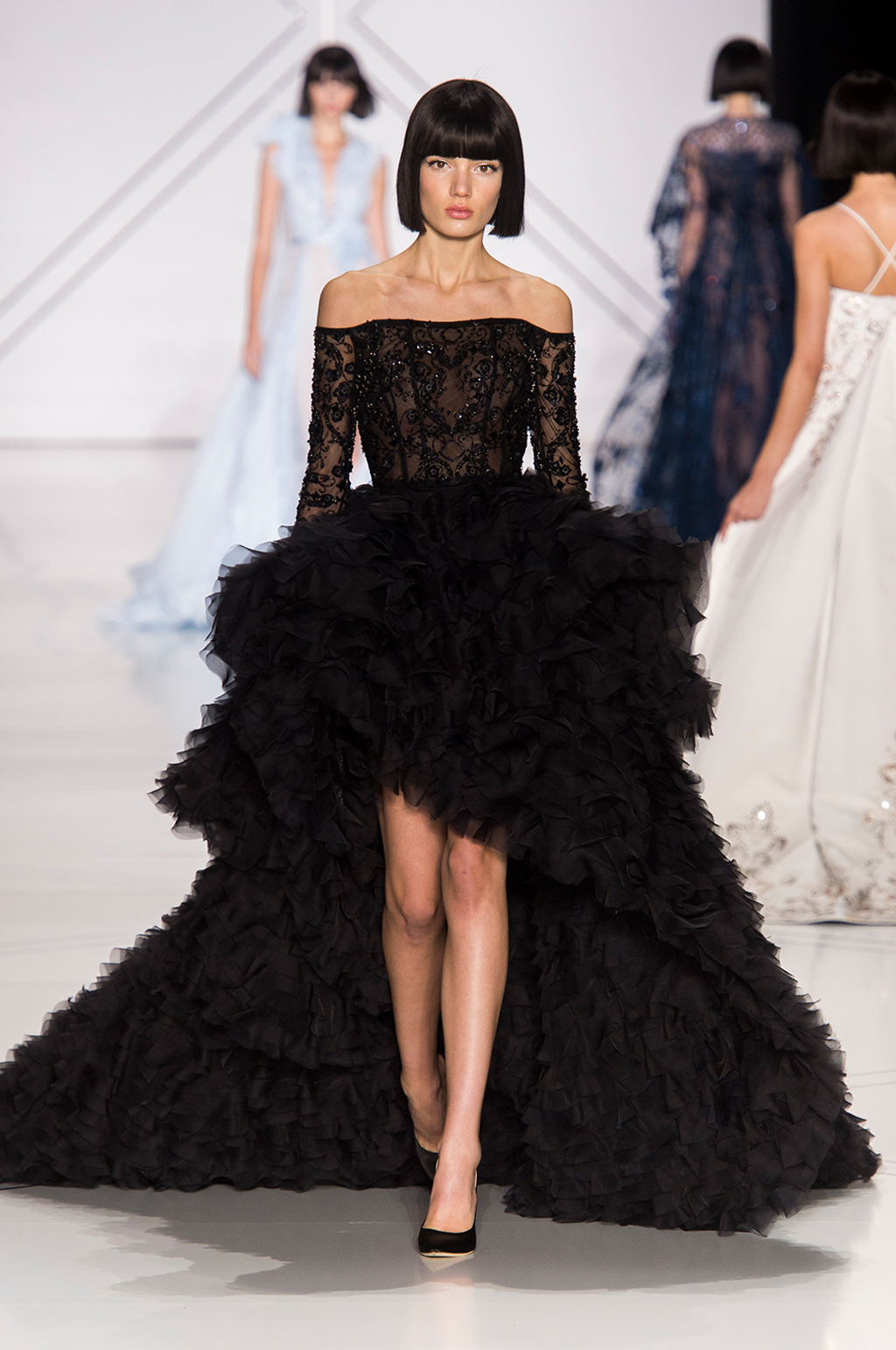alta-costura-paris-p-v17-ralph-and-russo-2