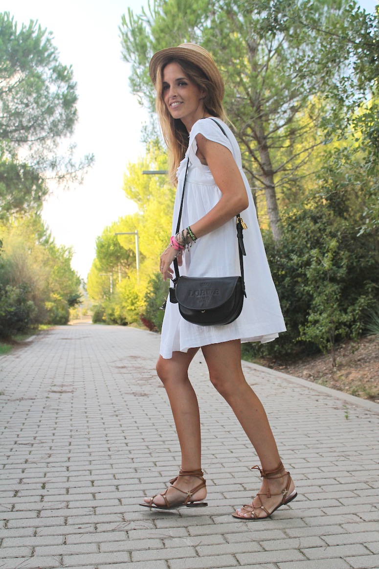 blogs de moda barcelona white nails www.lostinvogue.com 3