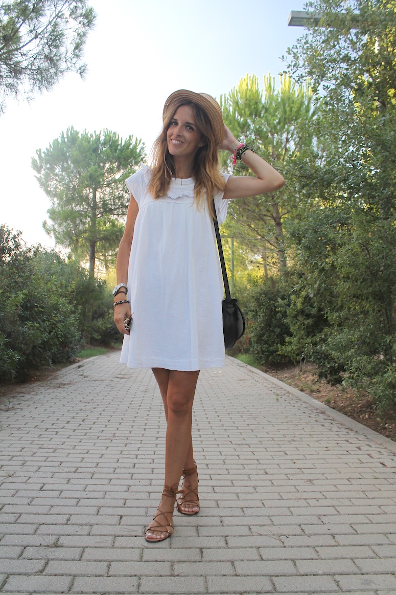 blogs de moda barcelona white nails www.lostinvogue.com 4