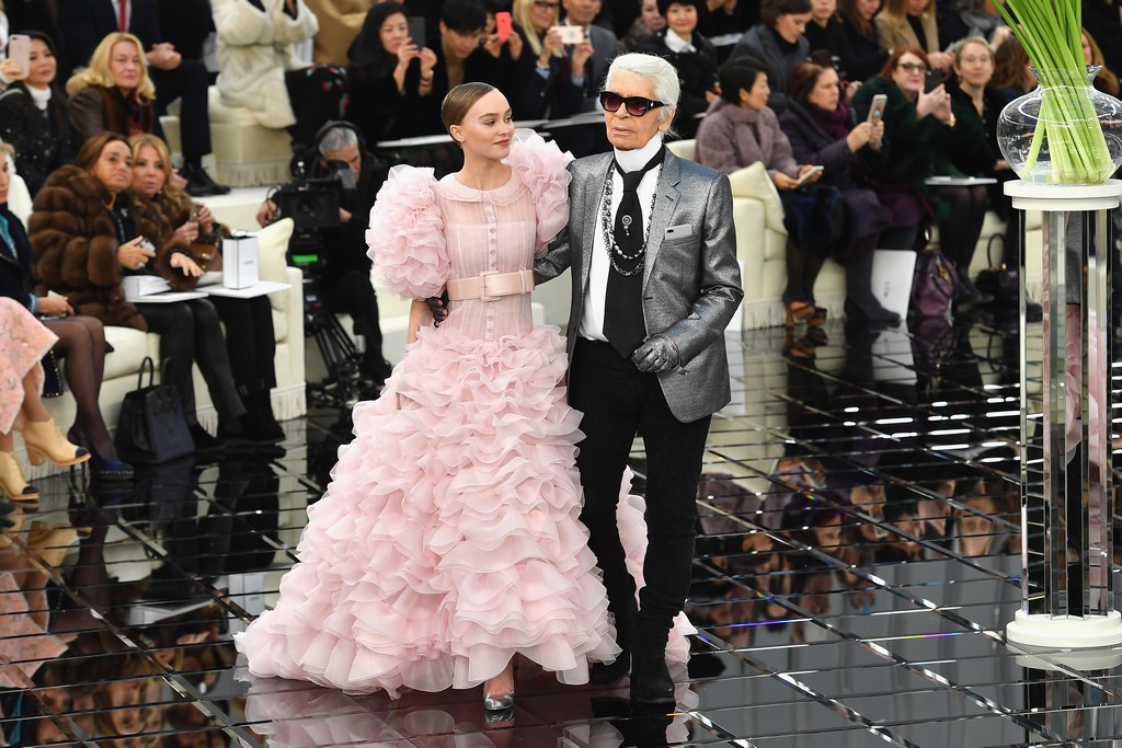 PARIS, FRANCE - JANUARY 24: Lily-Rose Depp and Karl Lagerfeld walk the runway during the Chanel Spring Summer 2017 show as part of Paris Fashion Week on January 24, 2017 in Paris, France. (Photo by Pascal Le Segretain/Getty Images)